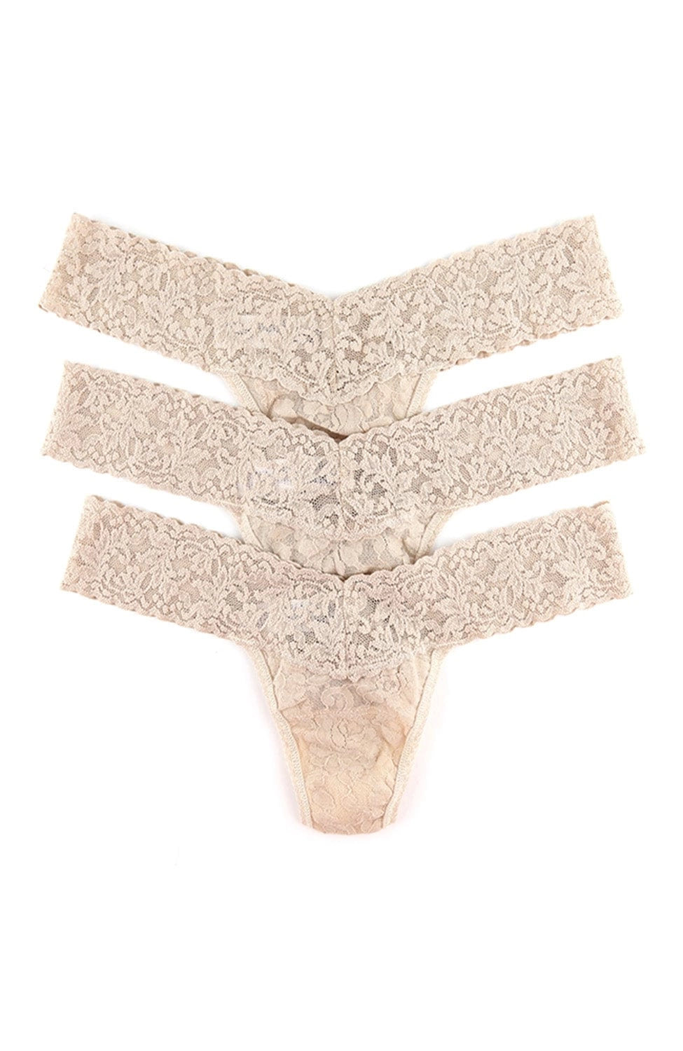 Signature Lace Low Rise Thong 3 Pack